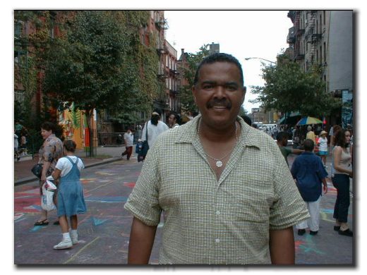 Picture of local artist, Fernando Salicrup