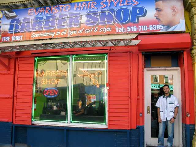 Photo of the outside of Evaristo Hair Styles Barbershop.