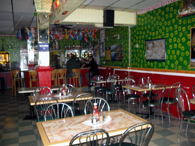 Photo of the inside of the Santa Maria Restaurant